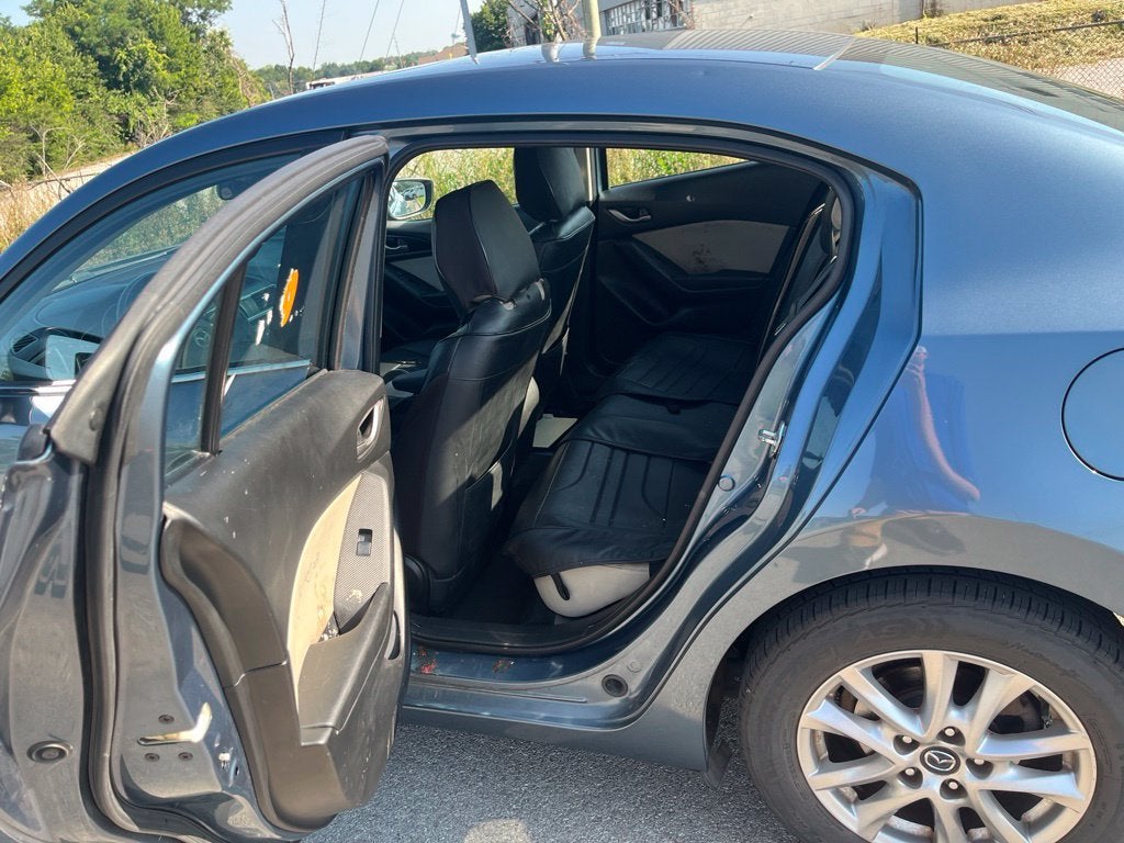 2016 Mazda Mazda3 i Touring