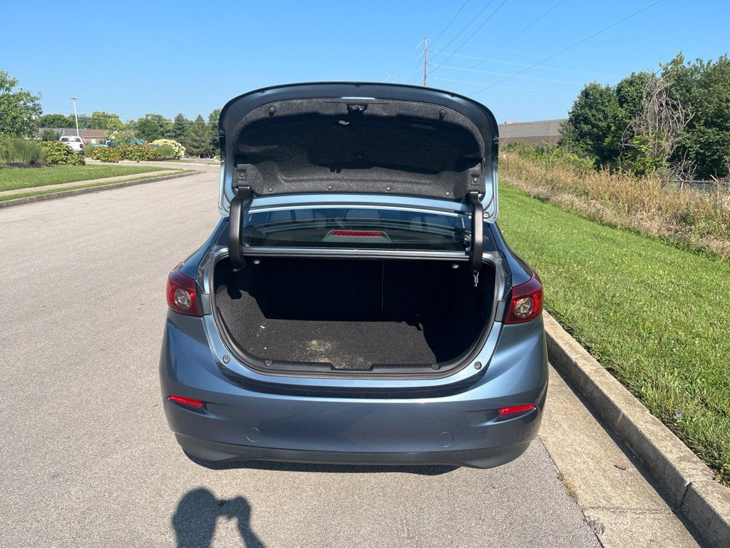 2016 Mazda Mazda3 i Touring