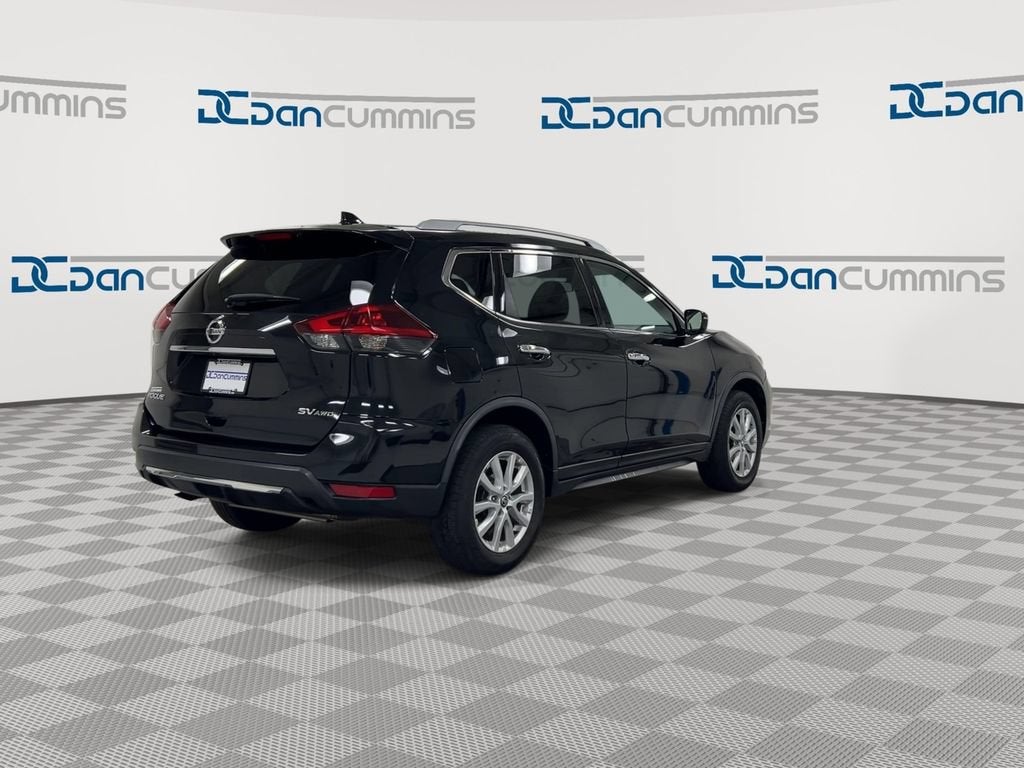 2018 Nissan Rogue SV