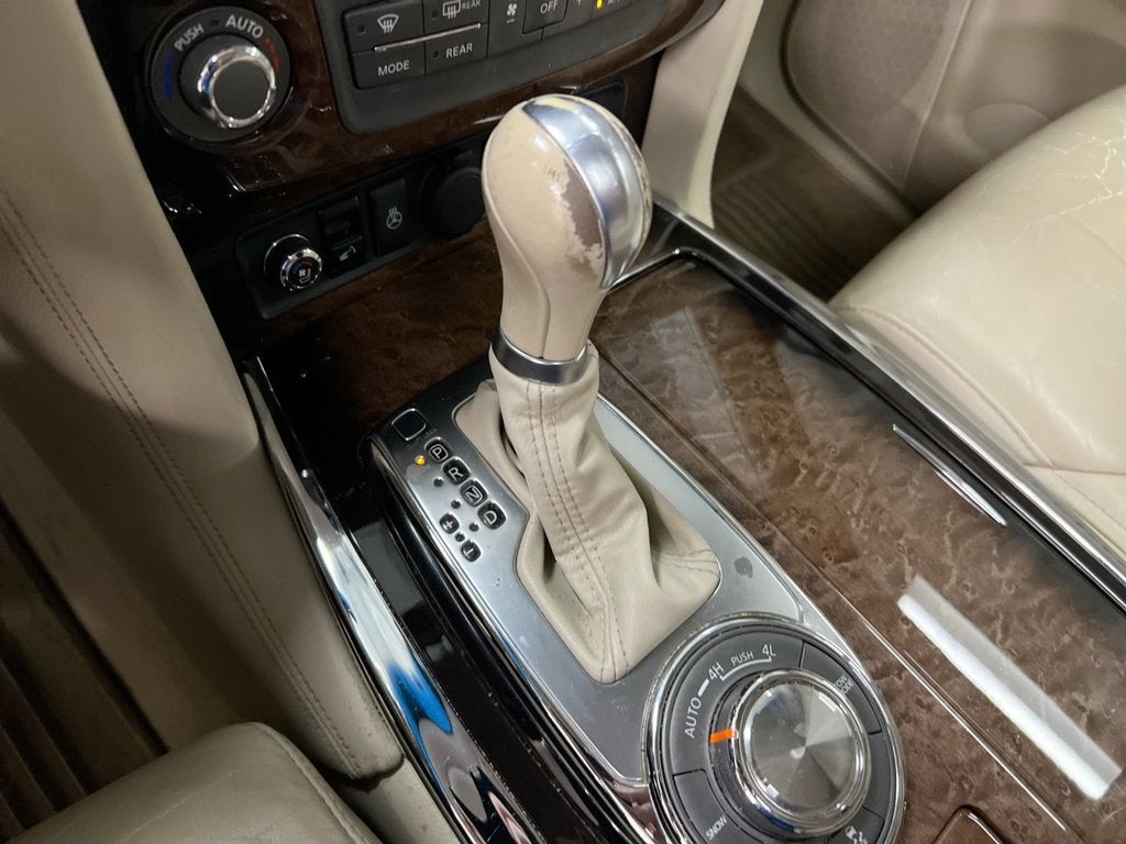 2011 INFINITI QX56 7-passenger