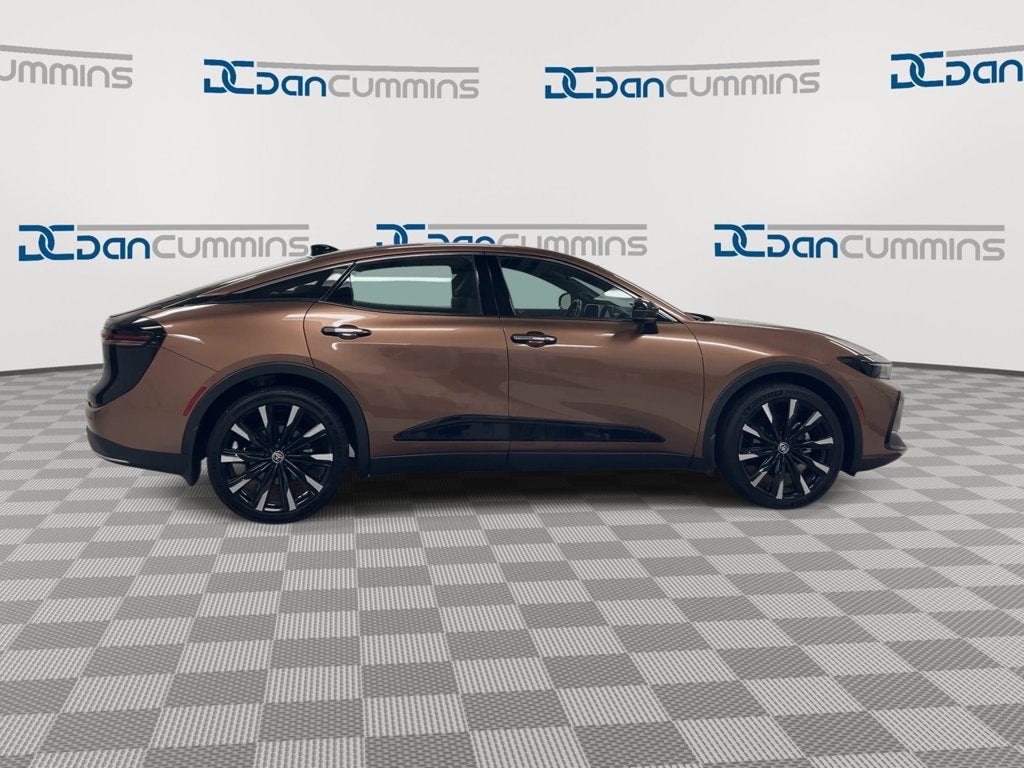 2023 Toyota Crown Platinum