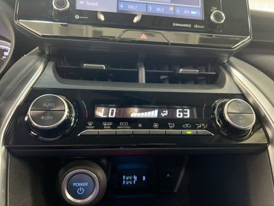 2022 Toyota Venza LE