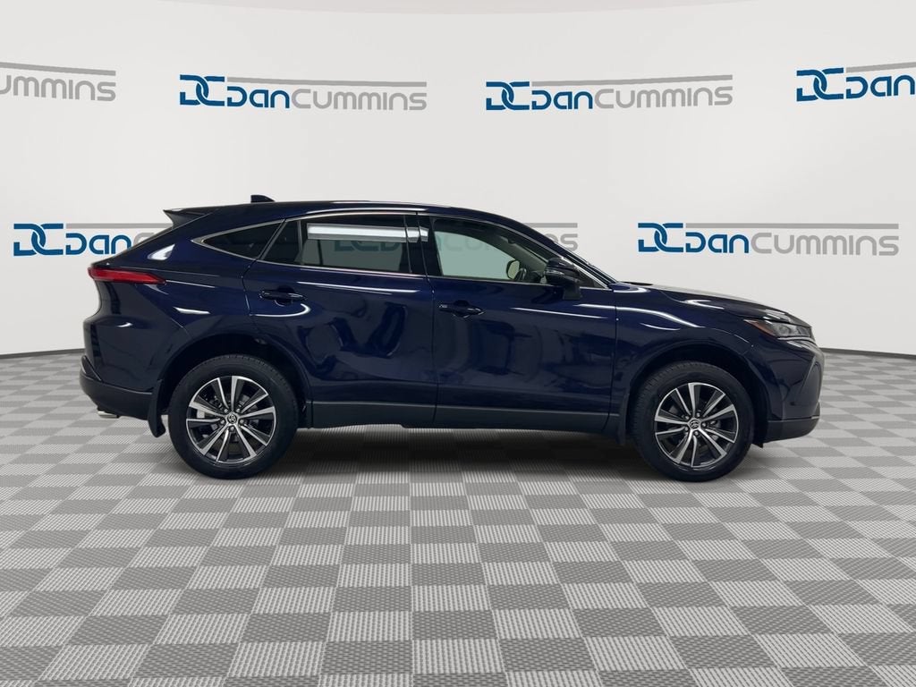 2022 Toyota Venza LE