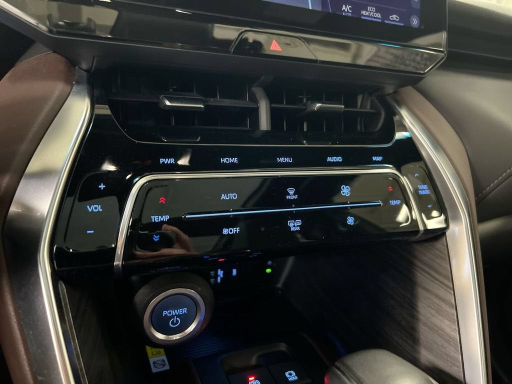 2022 Toyota Venza LE