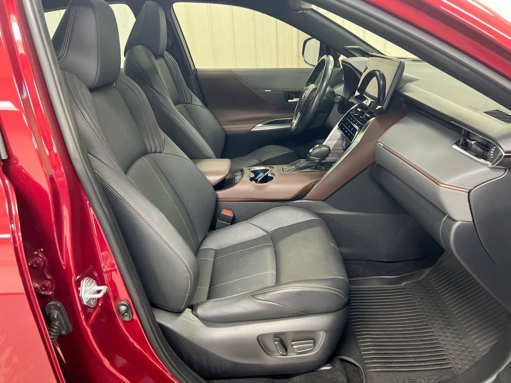 2022 Toyota Venza LE