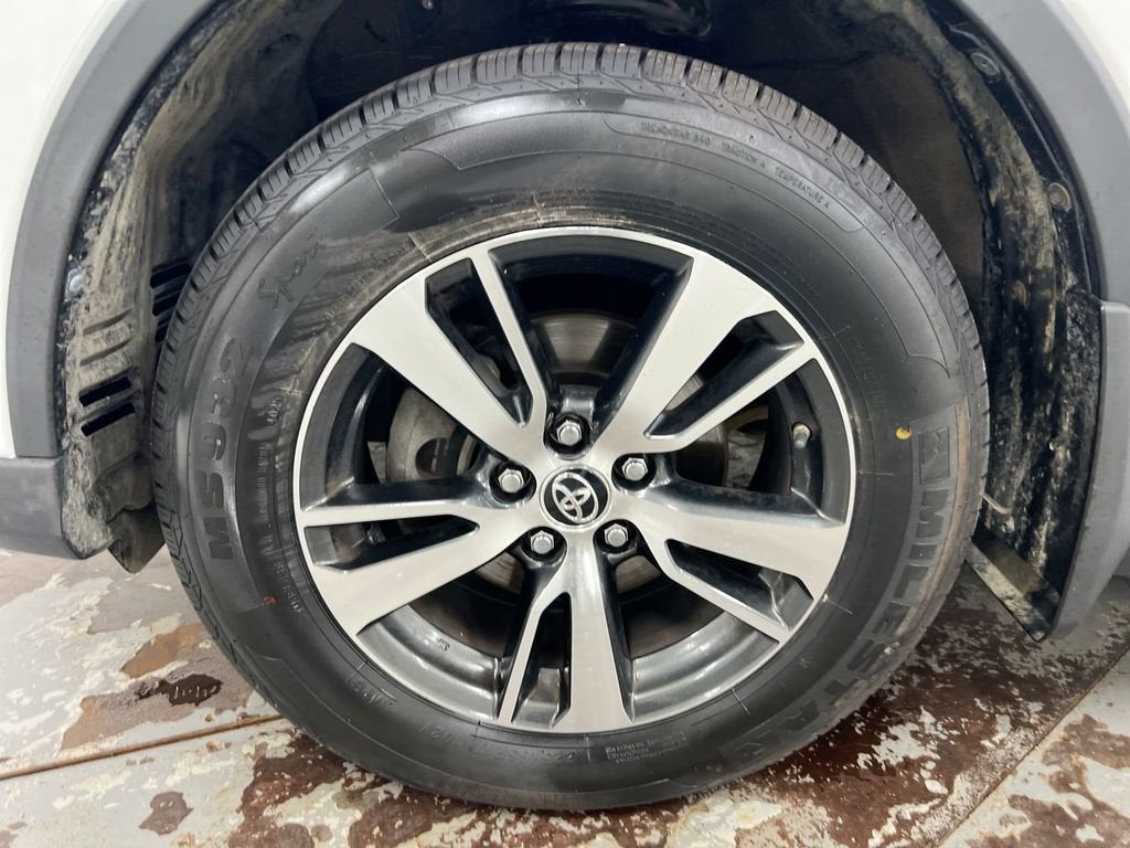 2017 Toyota RAV4 XLE