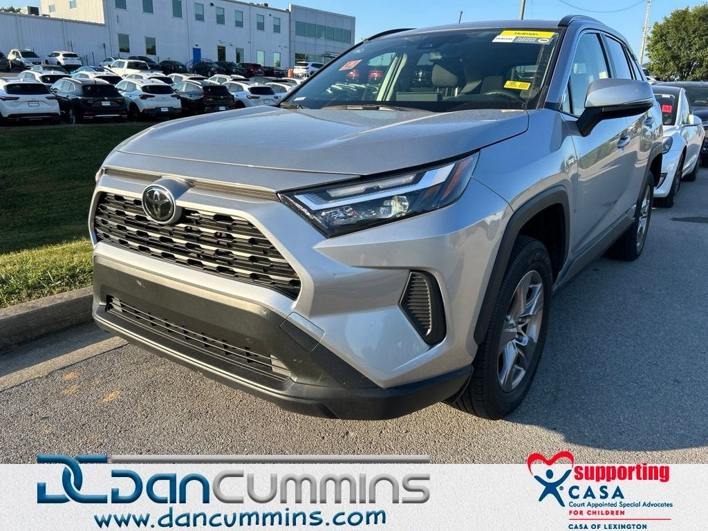 2025 Toyota RAV4 Hybrid XLE