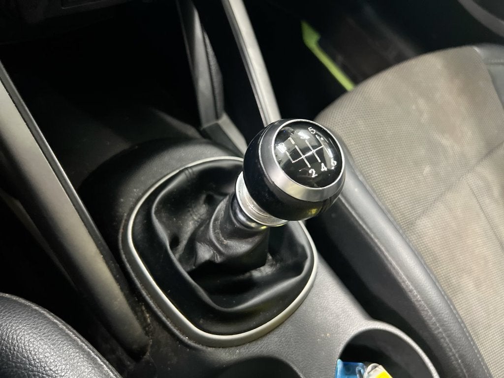 2016 Hyundai Veloster Base