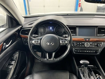 2019 Kia Cadenza Technology