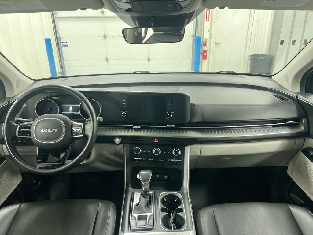 2023 Kia Carnival LX