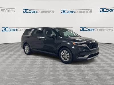 2023 Kia Carnival LX