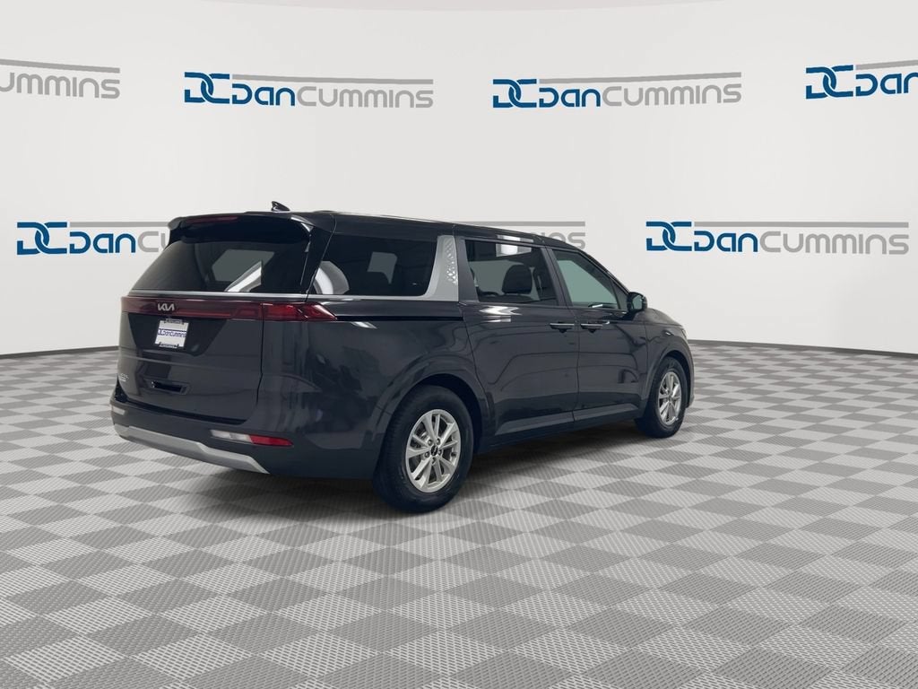 2023 Kia Carnival LX