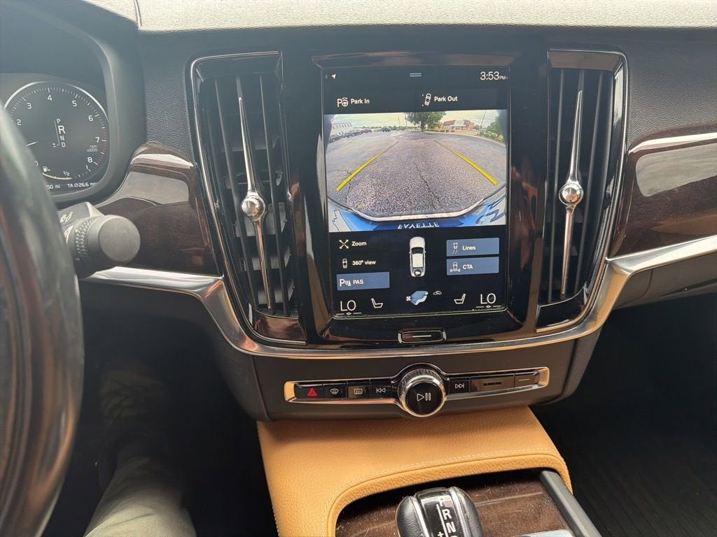 2018 Volvo S90 Momentum