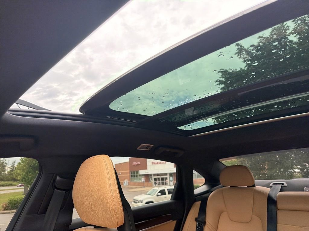 2018 Volvo S90 Momentum