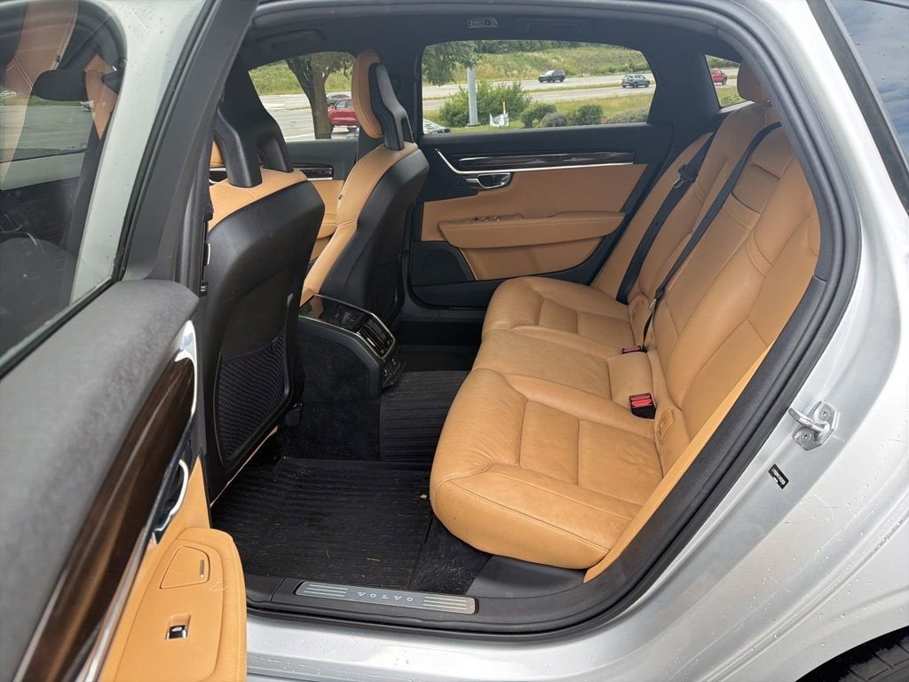 2018 Volvo S90 Momentum