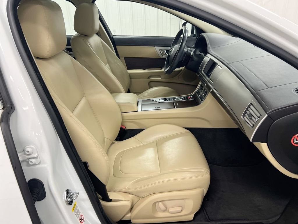2012 Jaguar XF Base