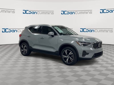 2024 Volvo XC40 Core Bright Theme