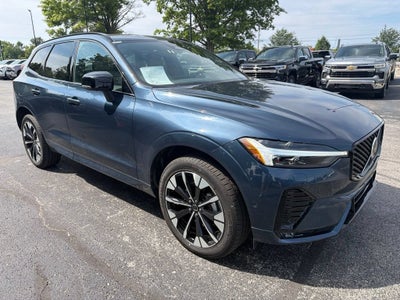2026 Volvo XC60 Plus
