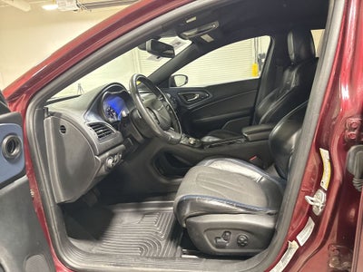 2015 Chrysler 200 S