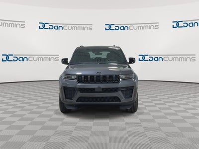 2026 Jeep Grand Cherokee Laredo Altitude