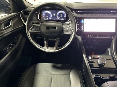 2026 Jeep Grand Cherokee Laredo Altitude