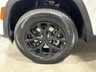 2026 Jeep Grand Cherokee Laredo