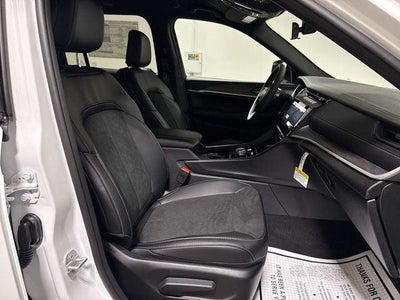 2026 Jeep Grand Cherokee Altitude
