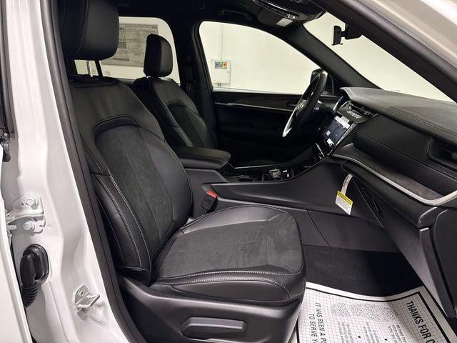 2026 Jeep Grand Cherokee Altitude