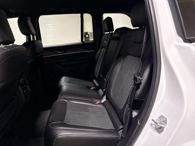 2026 Jeep Grand Cherokee Altitude