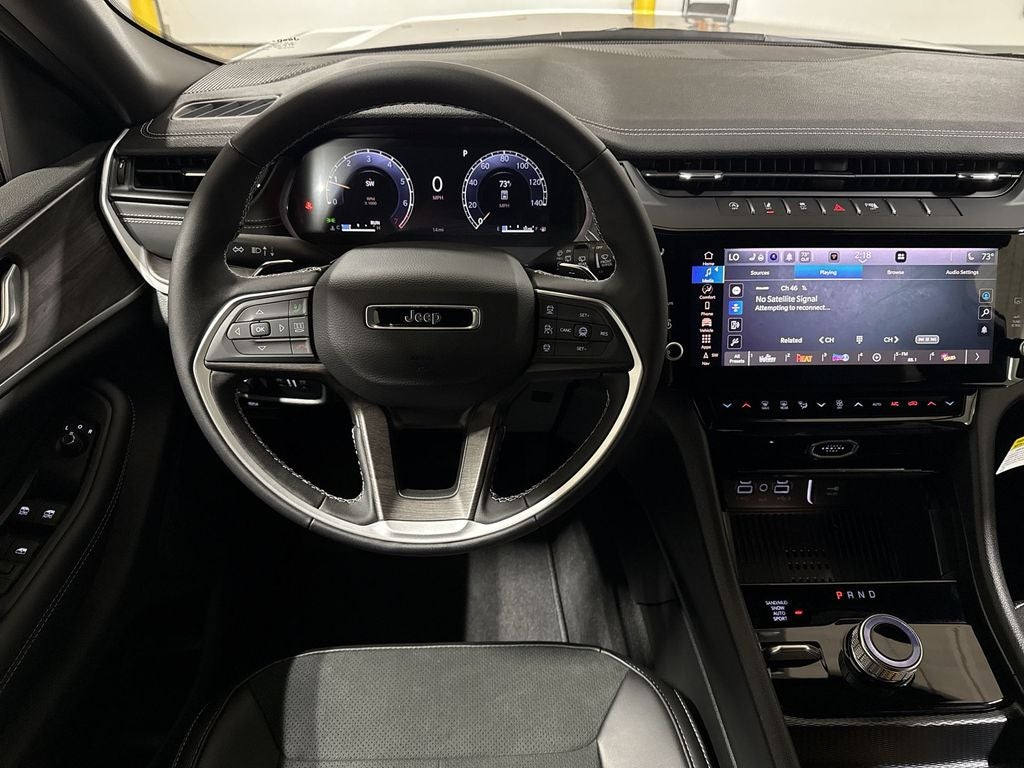 2026 Jeep Grand Cherokee Laredo Altitude