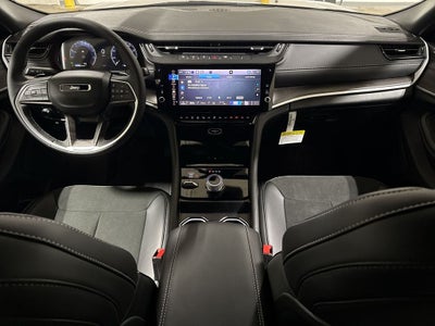 2026 Jeep Grand Cherokee Altitude