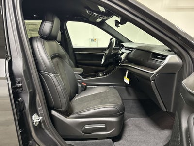 2026 Jeep Grand Cherokee Altitude