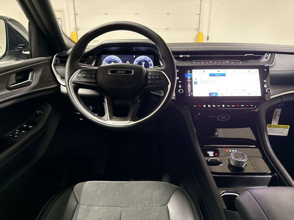 2026 Jeep Grand Cherokee Altitude