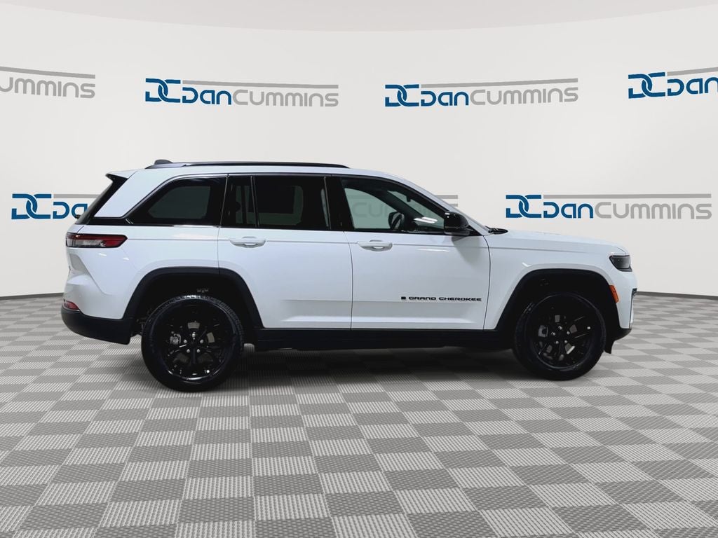 2026 Jeep Grand Cherokee Altitude