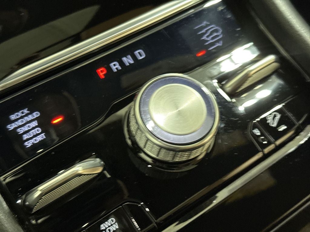 2023 Jeep Grand Cherokee Summit