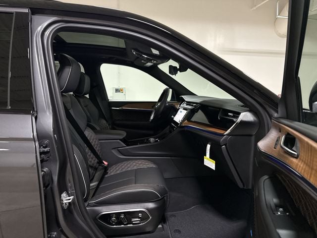 2026 Jeep Grand Cherokee Summit