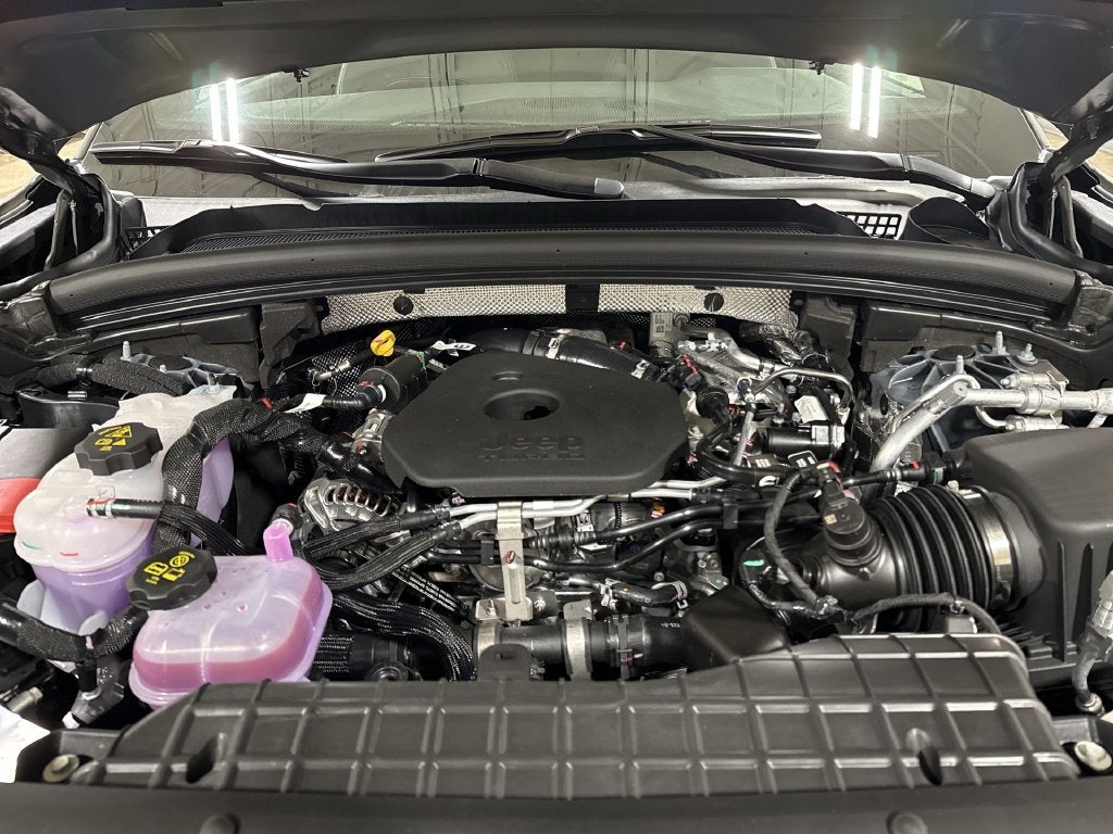 2027 Jeep Grand Cherokee L Laredo Altitude