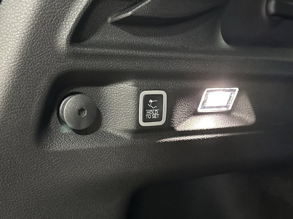 2027 Jeep Grand Cherokee L Laredo Altitude