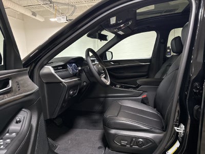 2027 Jeep Grand Cherokee L Limited