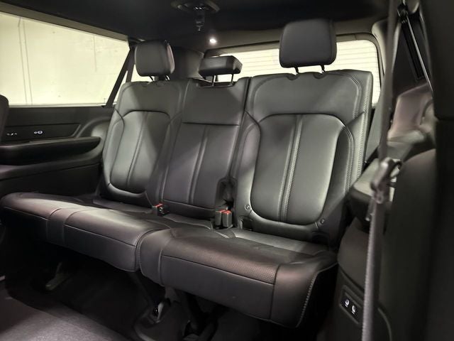 2026 Jeep Grand Wagoneer L 4x4