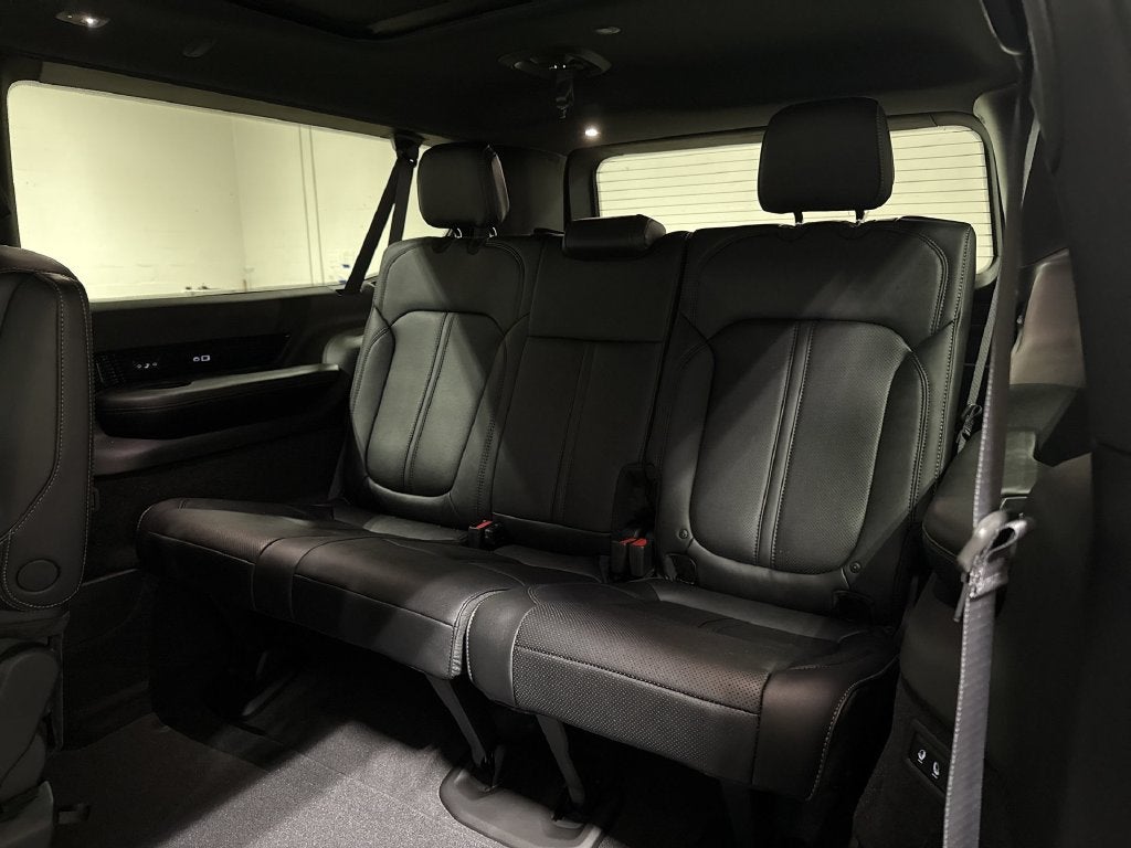 2027 Jeep Grand Wagoneer L Overland