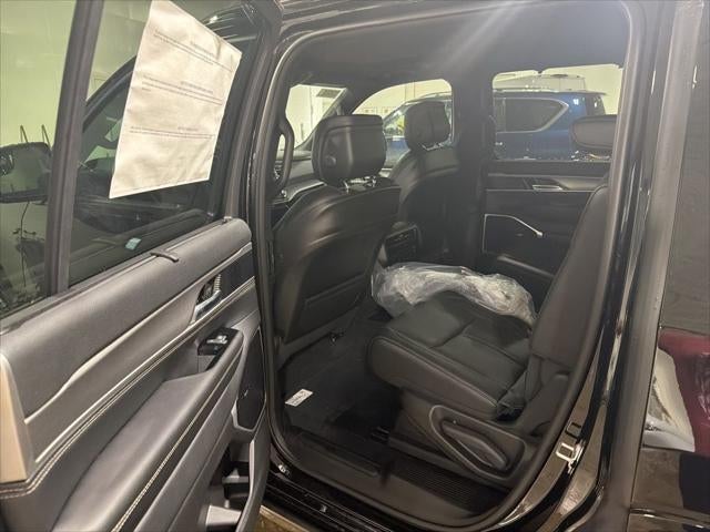 2026 Jeep Grand Wagoneer Limited Reserve