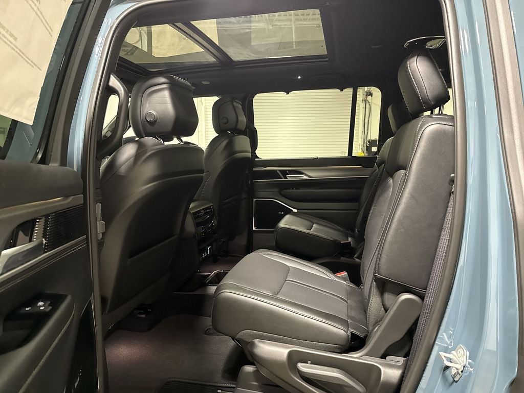 2026 Jeep Grand Wagoneer Limited Reserve
