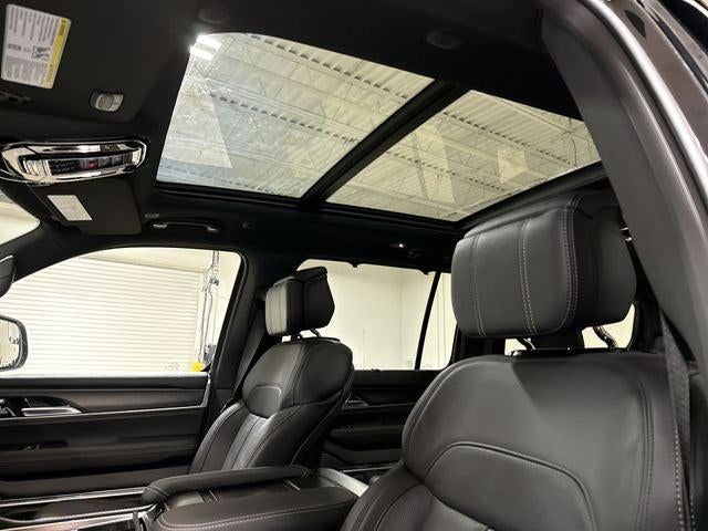 2026 Jeep Grand Wagoneer Summit Obsidian