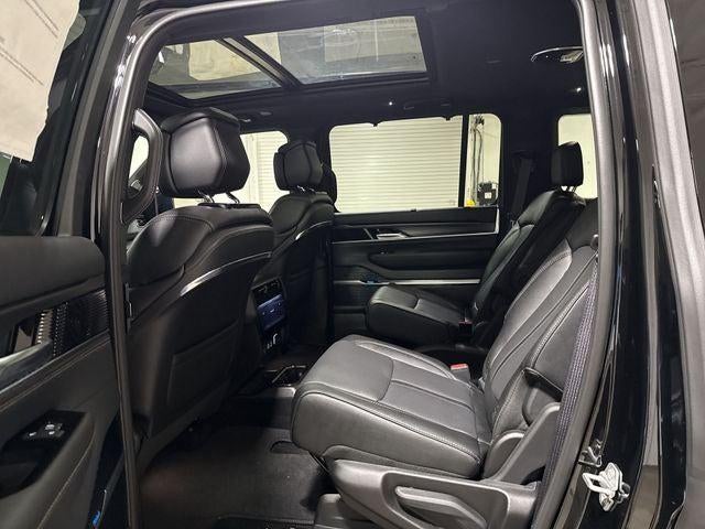2026 Jeep Grand Wagoneer Summit Obsidian