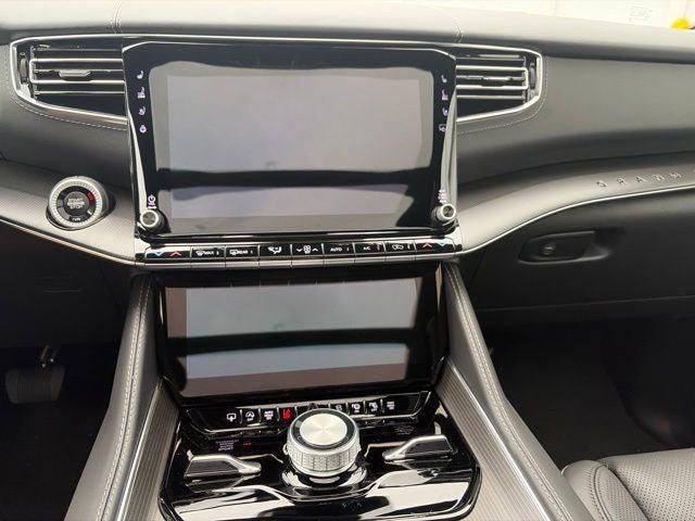 2026 Jeep Grand Wagoneer Summit Obsidian