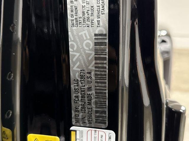 2026 Jeep Gladiator Shadow Ops