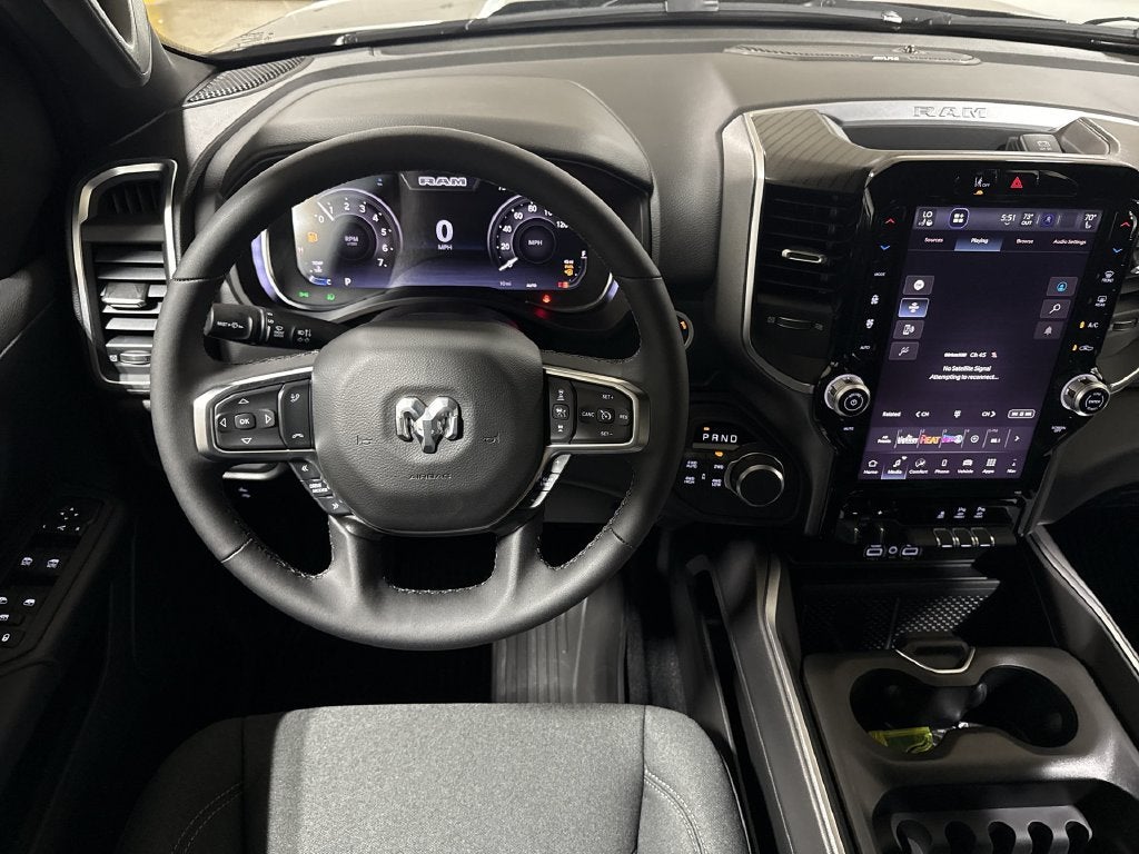 2027 RAM 1500 Big Horn/Lone Star