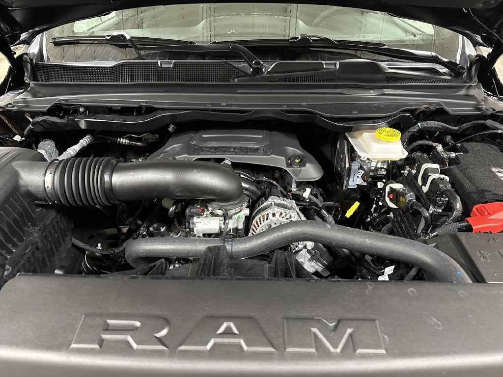 2027 RAM 1500 Big Horn/Lone Star