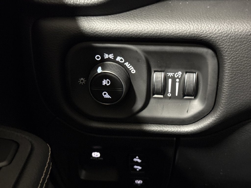 2027 RAM 1500 Laramie
